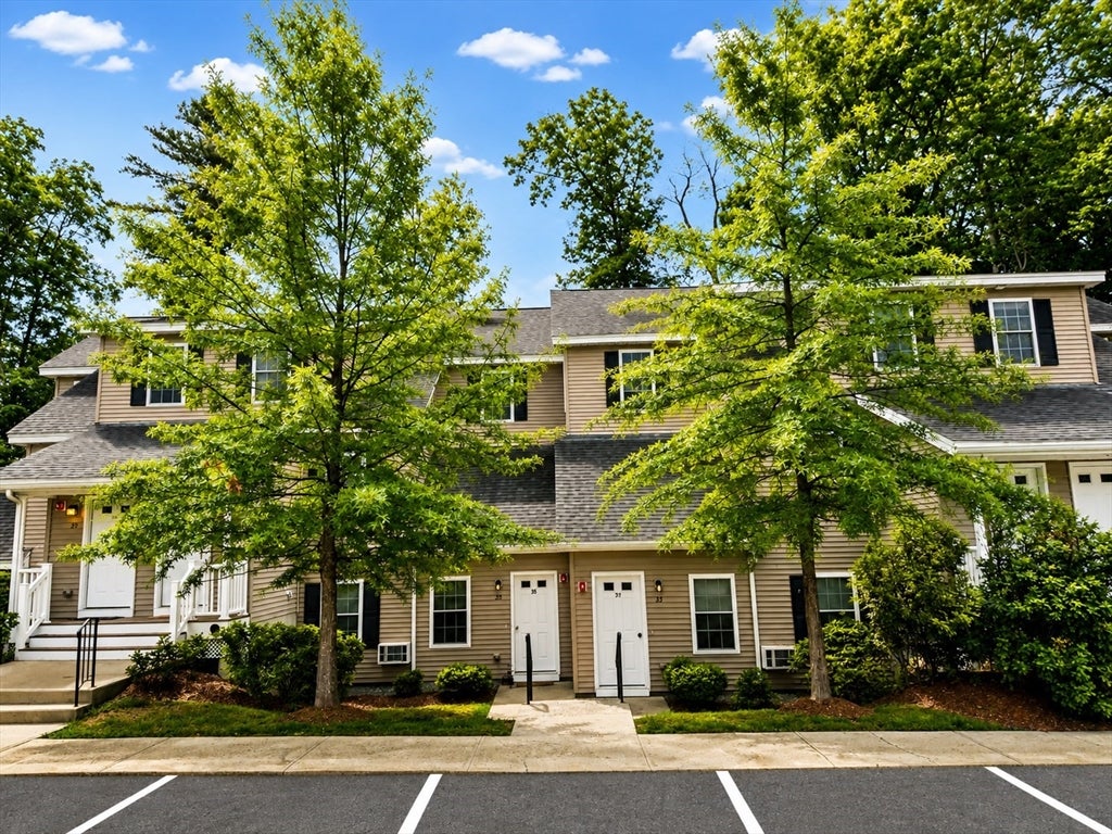 33 Mcgillen Drive #33, Leominster, MA, 33 Mcgillen Drive #33, Leominster, MA Photo #1