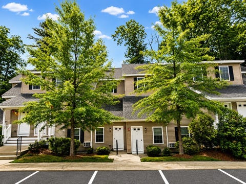 Photo of 33 Mcgillen Drive #33, Leominster, MA 01453 (MLS # 73563780)
