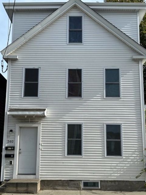 540 Lawrence St Lowell MA 01852