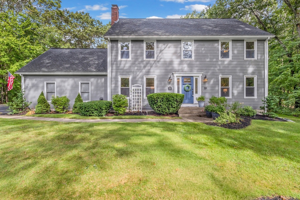 19 Peters Ln