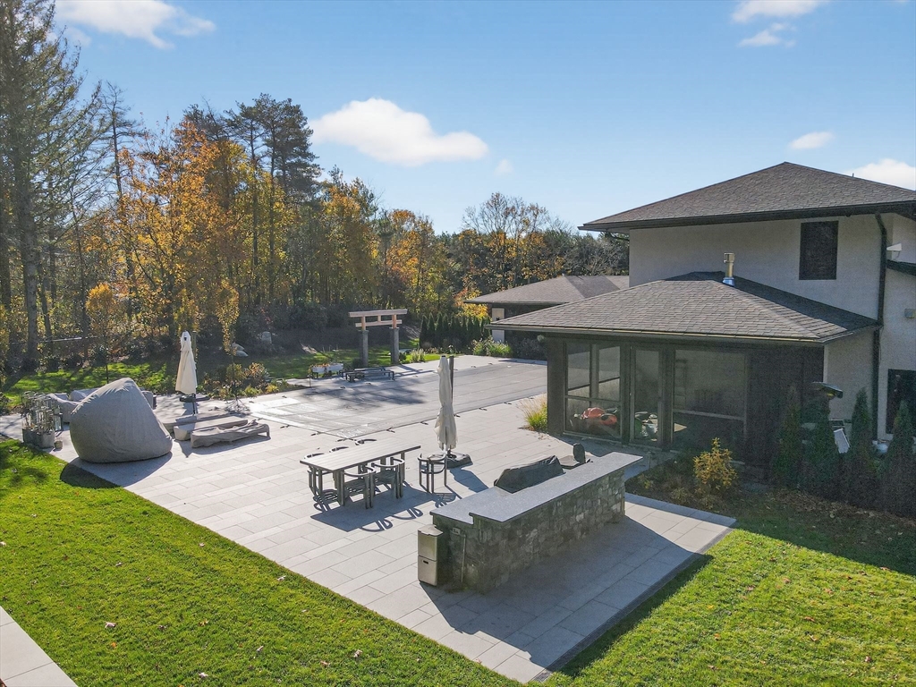 15 Myles Standish Rd