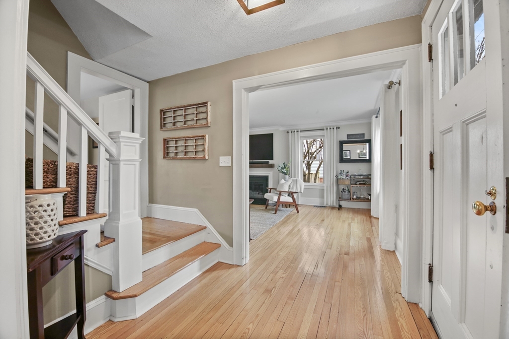 20 Pleasantview Avenue