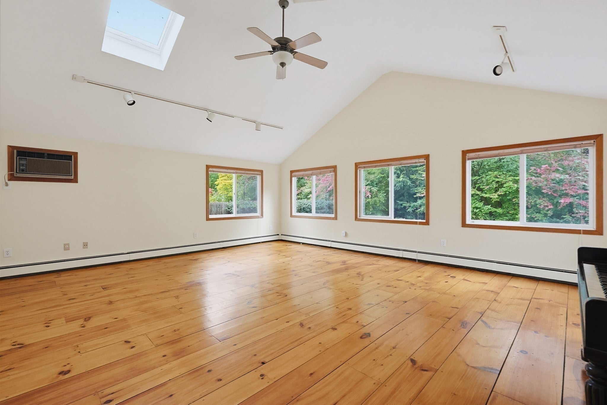 486 Belknap Rd