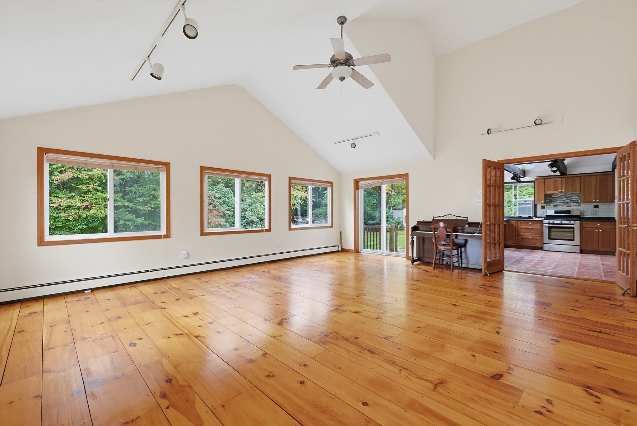 486 Belknap Rd, Framingham, MA, 486 Belknap Rd, Framingham, MA Photo #6