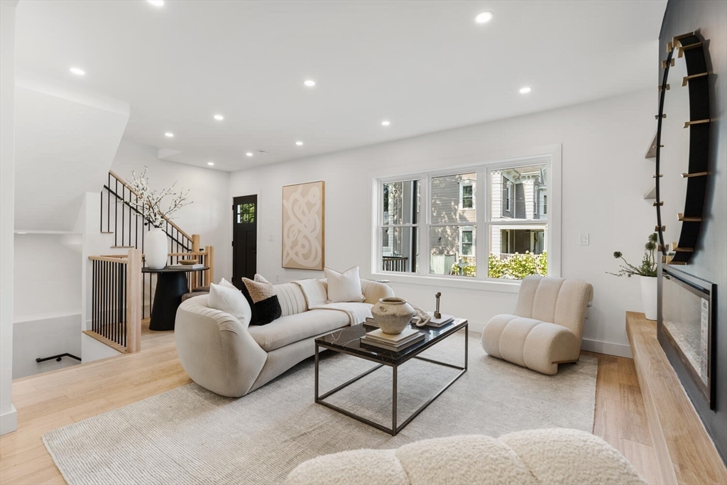 6 Wyman Court 6