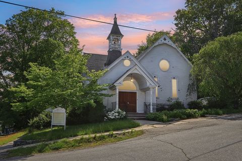 39 High St Merrimac MA 01860