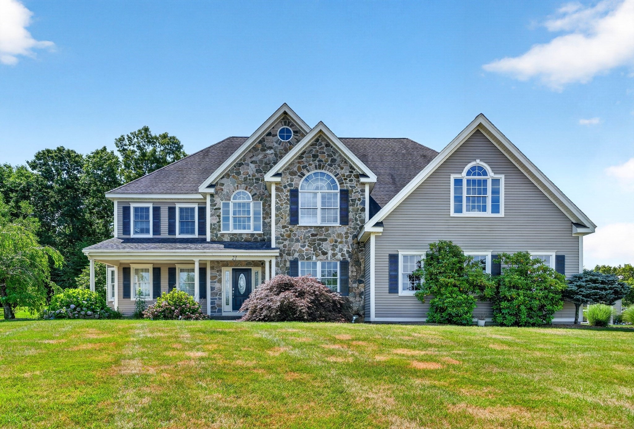 Photo: 21 Ashwood Cir, Shrewsbury, MA