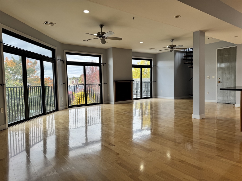 950 Dorchester Ave 304