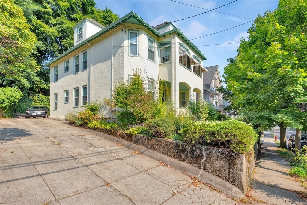 79-81 Bartlett Ave