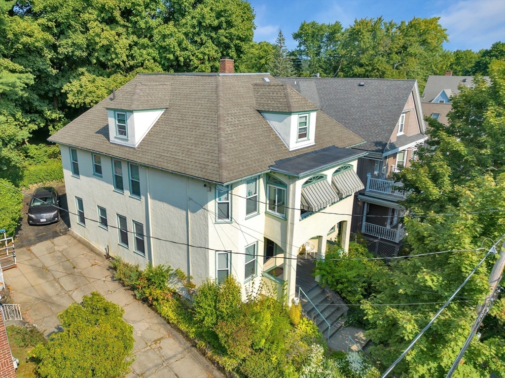 79-81 Bartlett Ave