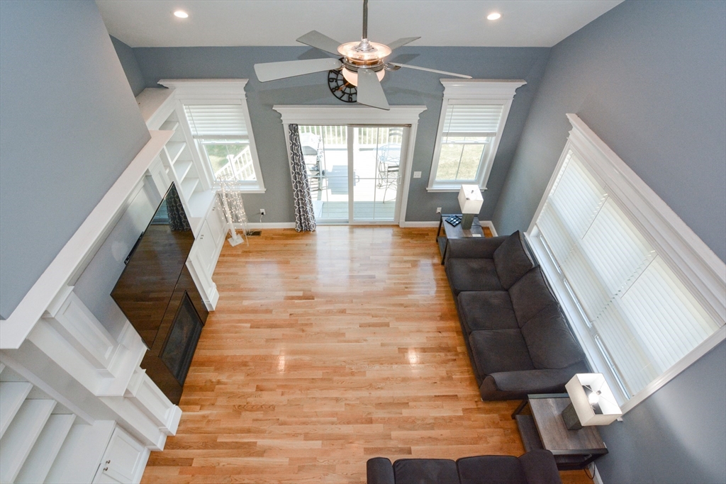 Medway, Massachusetts 02053, United States, 3 Bedrooms Bedrooms, ,3 BathroomsBathrooms,Residential,Active,161065