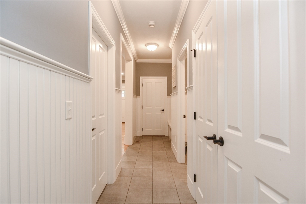 Medway, Massachusetts 02053, United States, 3 Bedrooms Bedrooms, ,3 BathroomsBathrooms,Residential,Active,161065