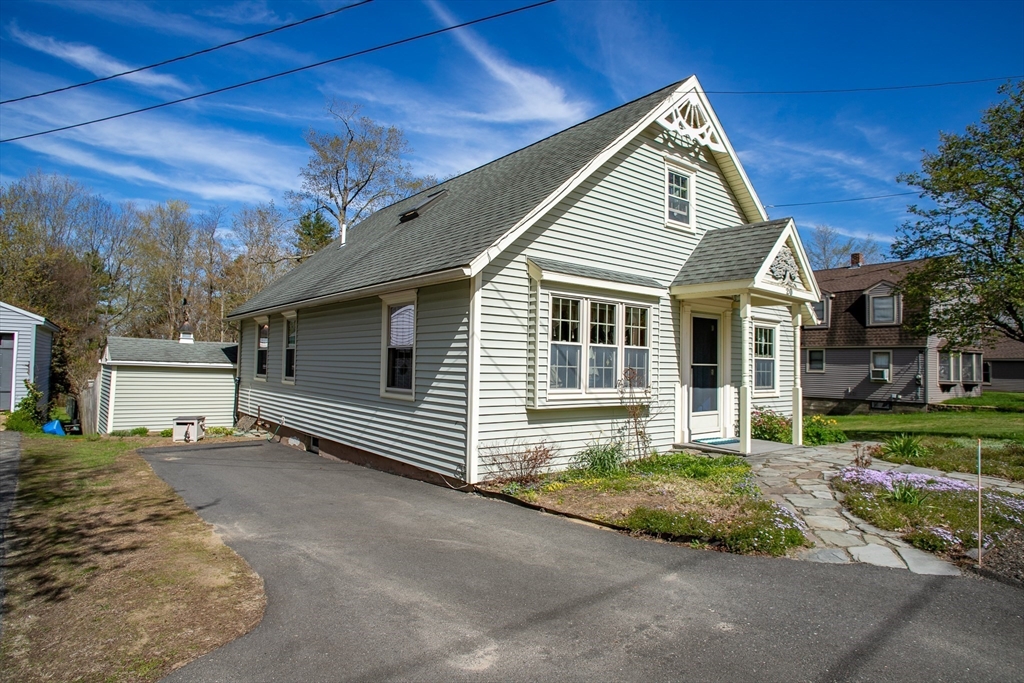 20 Cottage Ln