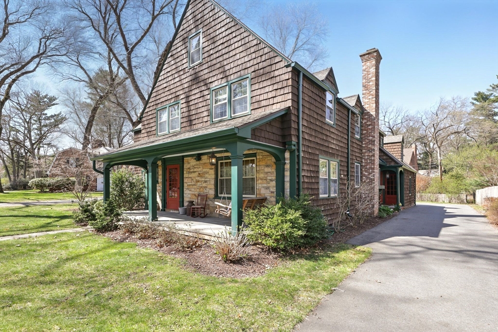 20 Brittany Rd