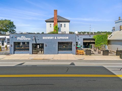 232 Rantoul St Beverly MA 01915