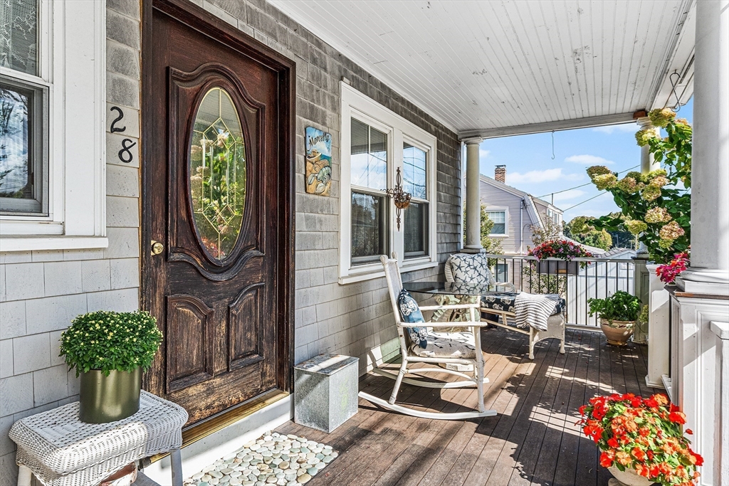 28 Western Ave