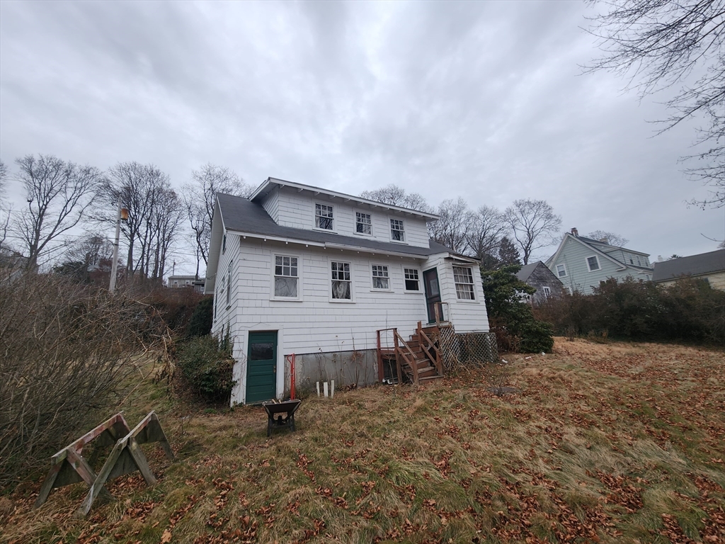 14 Simmons Rd