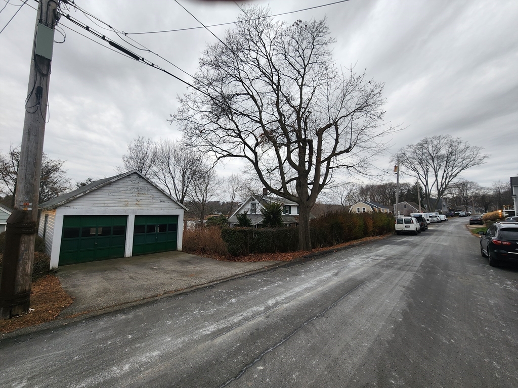 14 Simmons Rd