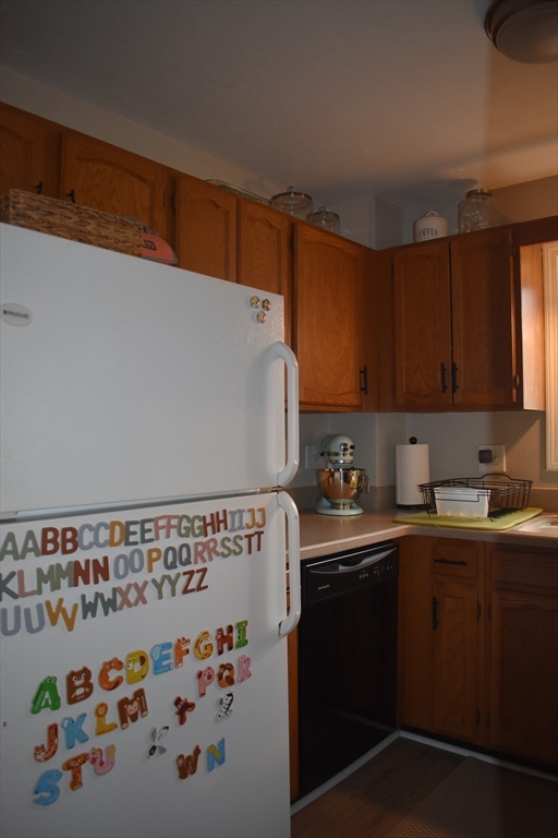 82 Londonderry Rd 82