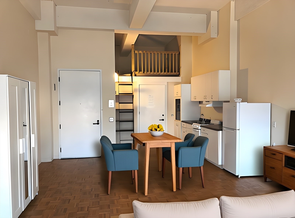 61 Brookline Avenue 311