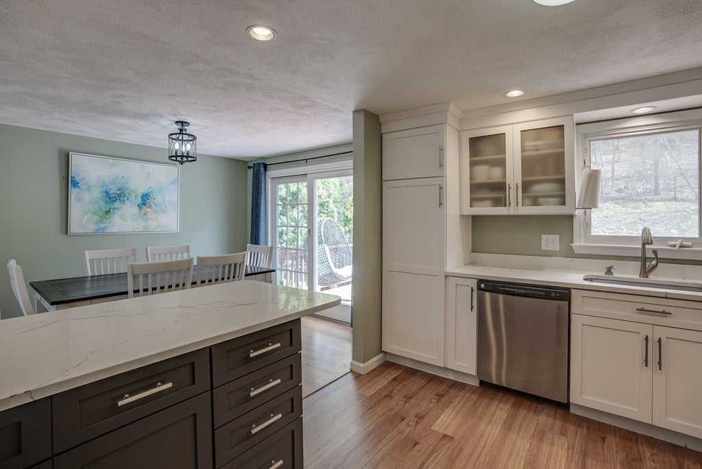 7 Briarwood Rd