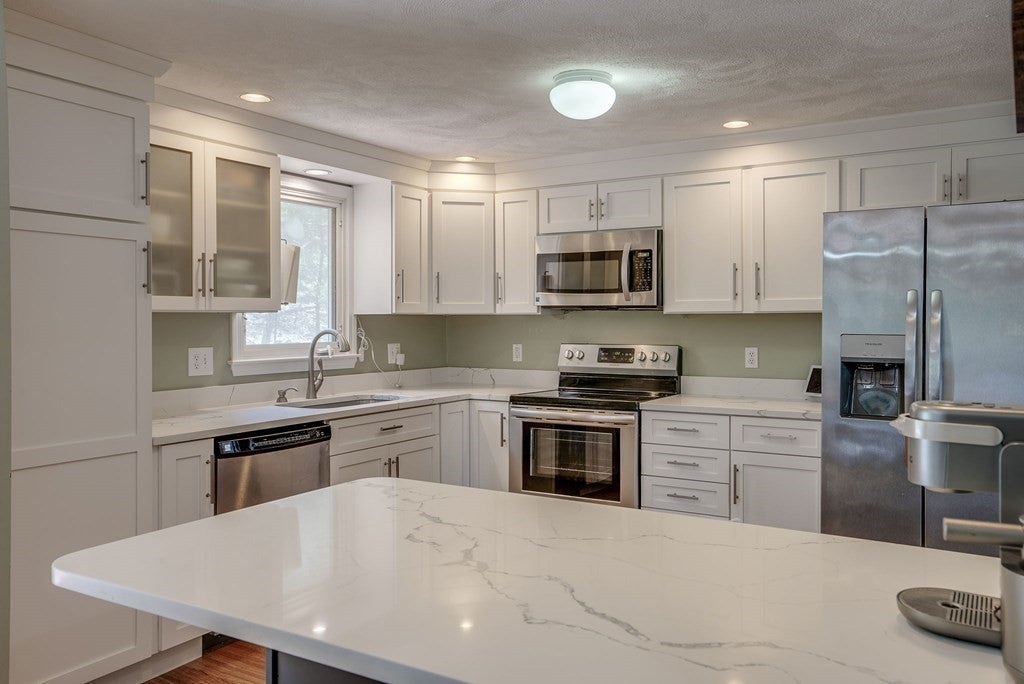 7 Briarwood Rd