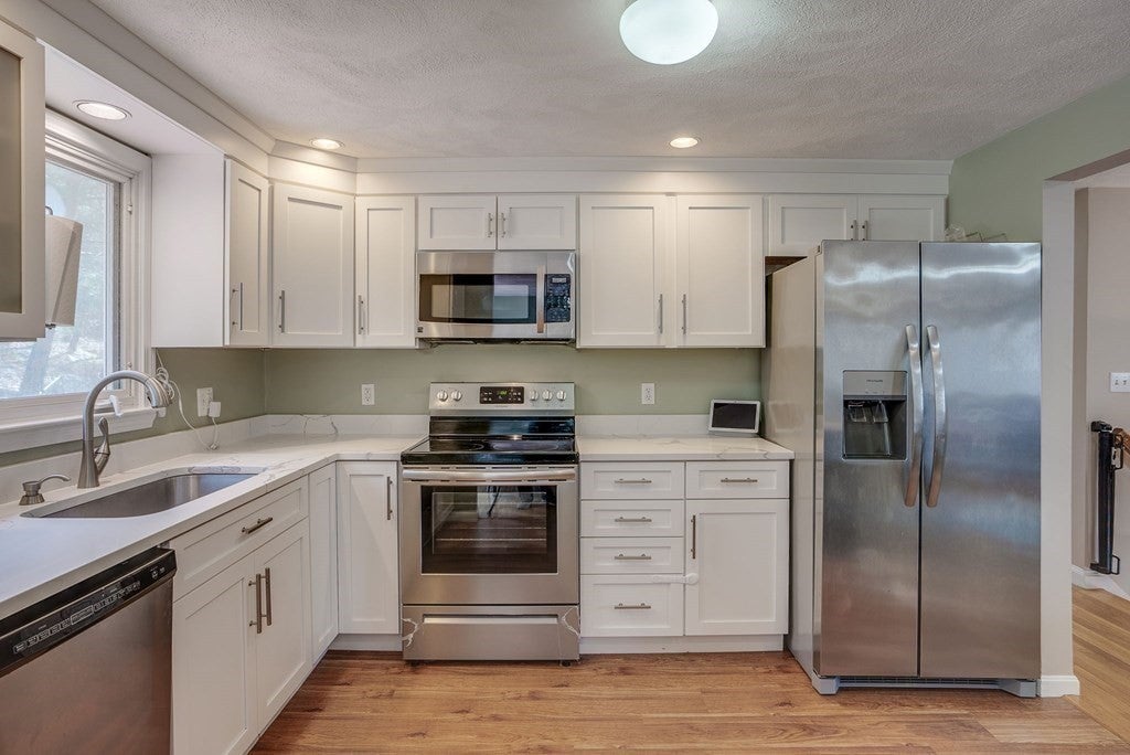 7 Briarwood Rd