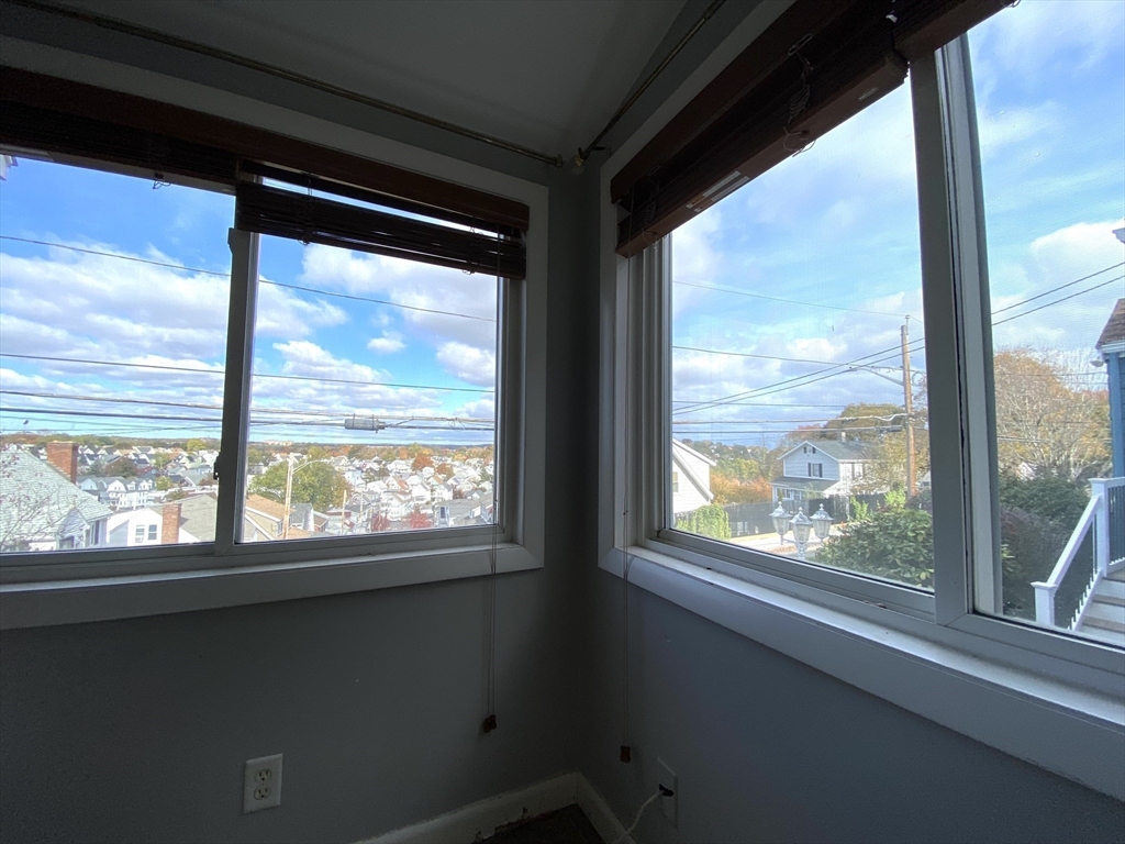 61 Mount Washington St