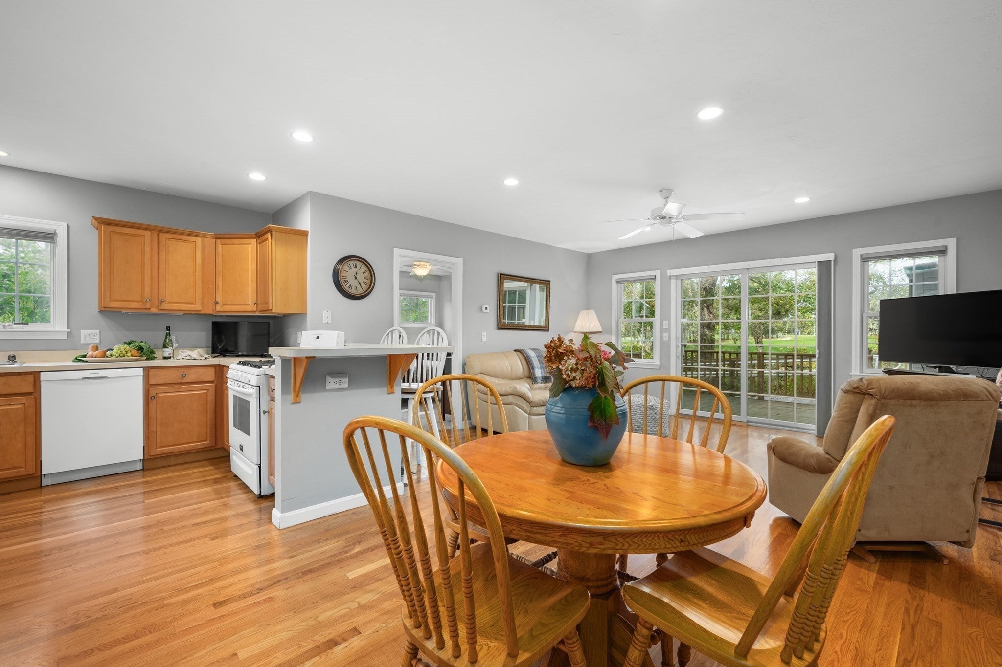 350 Old Barnstable Rd #3A, Falmouth, MA Photo #10