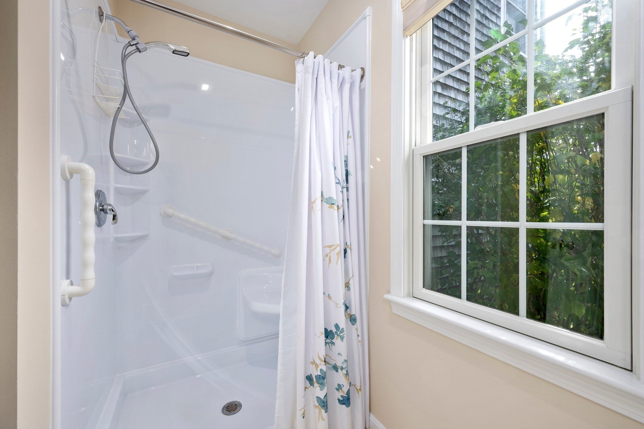 350 Old Barnstable Rd #3A, Falmouth, MA Photo #20