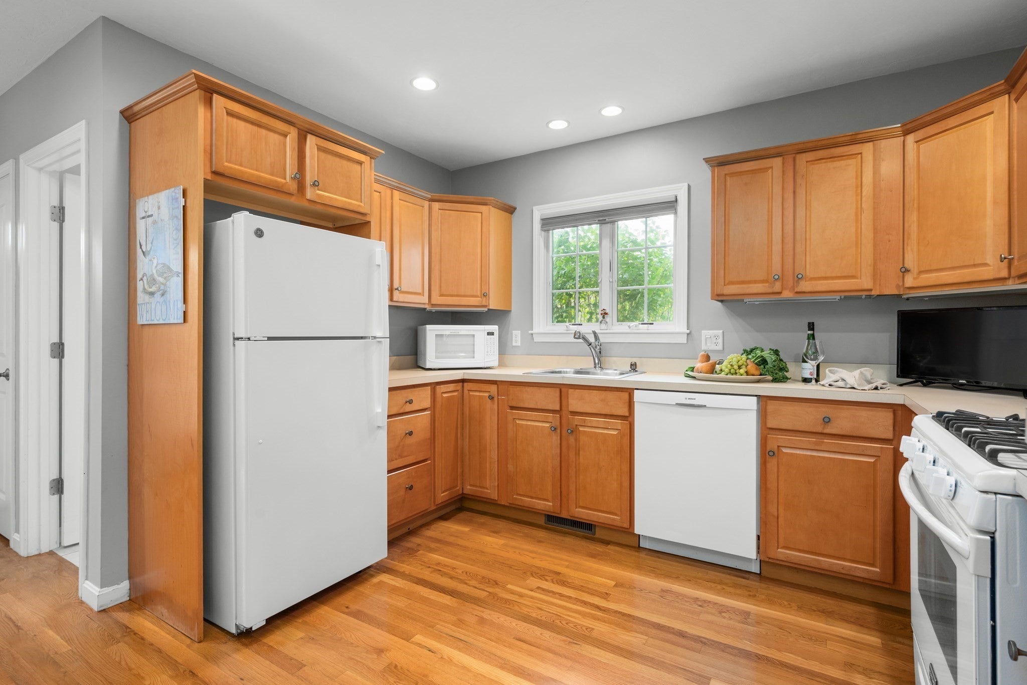 350 Old Barnstable Rd #3A, Falmouth, MA Photo #8
