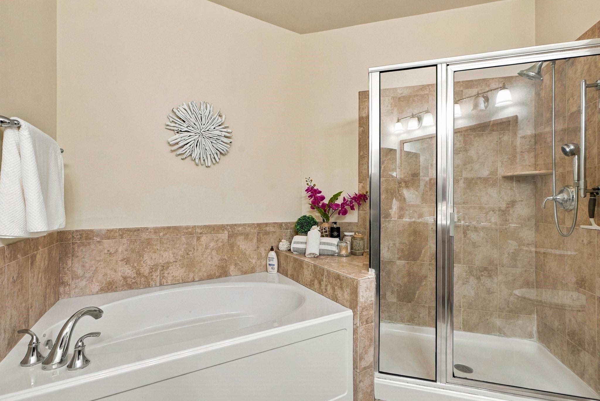 2102 Simeon Howard Way #2102, Westborough, MA, 2102 Simeon Howard Way #2102, Westborough, MA Photo #23