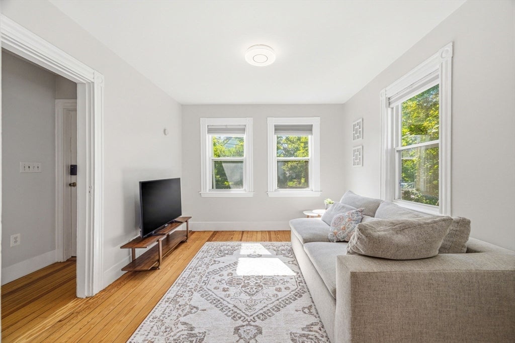 23 Shirley St 27