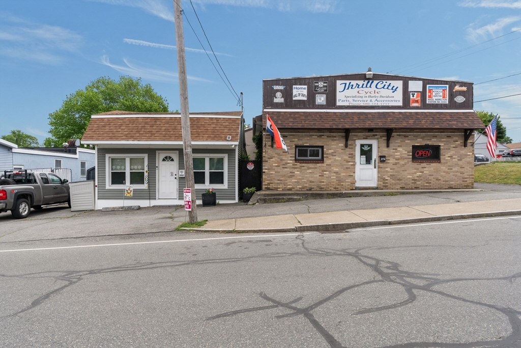202-204 Pinehurst Ave.