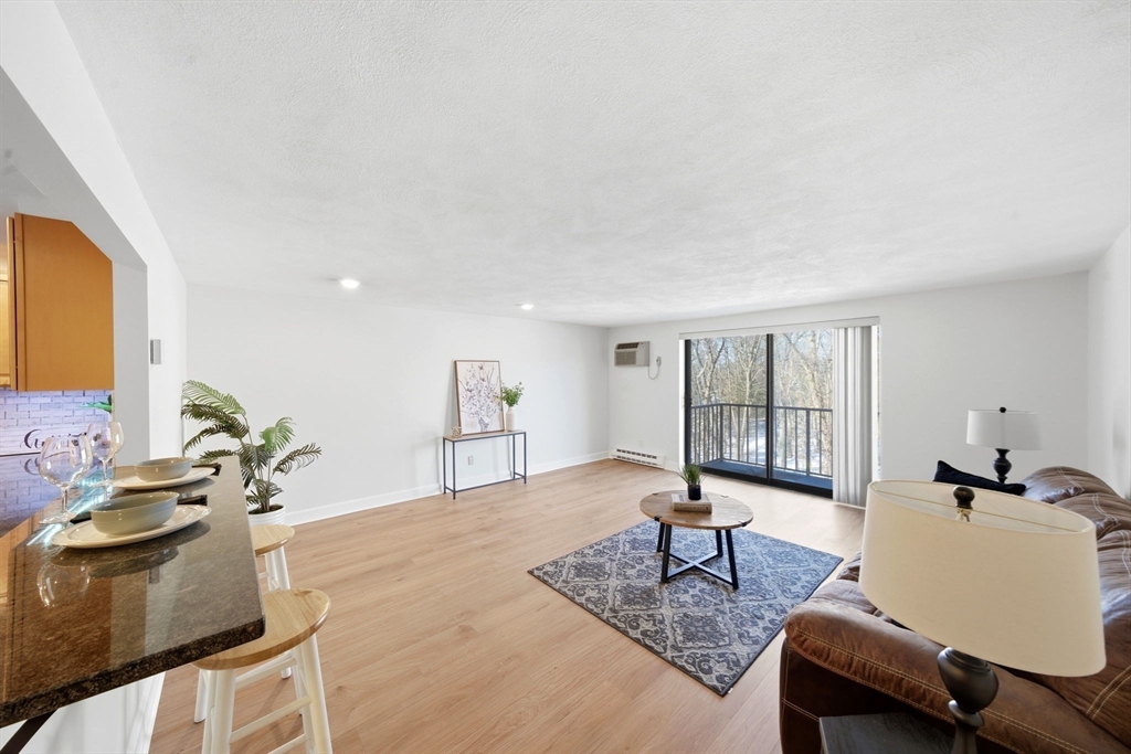 9 Broadway 217