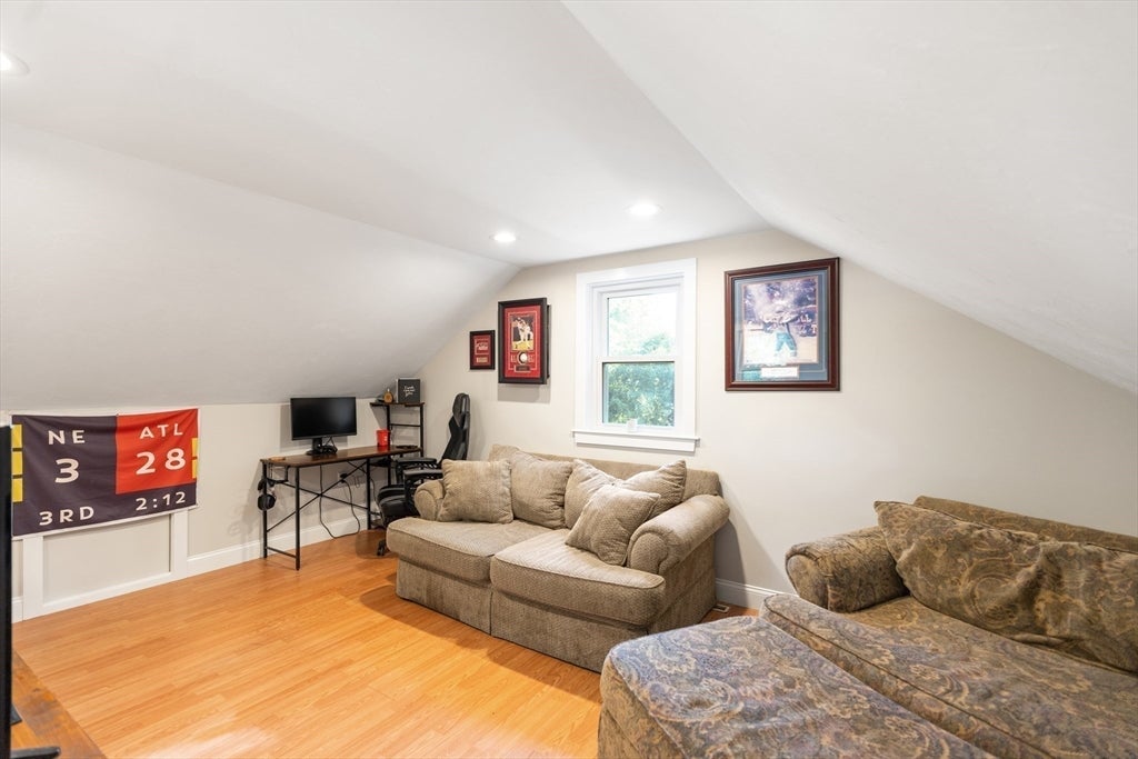 33 Park Dr, Acushnet, MA, 33 Park Dr, Acushnet, MA Photo #17