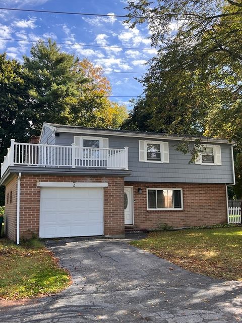 7 Coolidge Cir Easton MA 02375