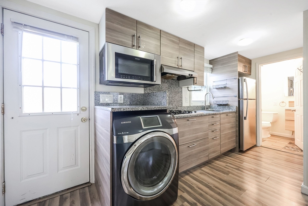 191 Sea Street 3 AKA 2C