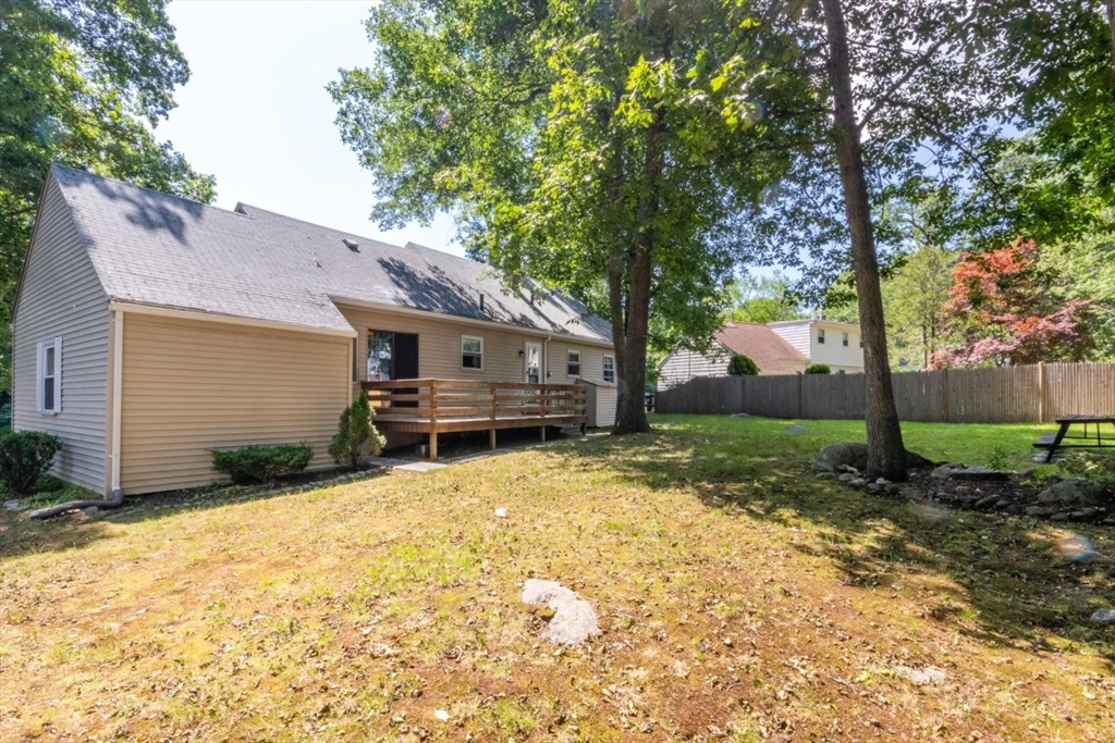 18 Bonnie Rd