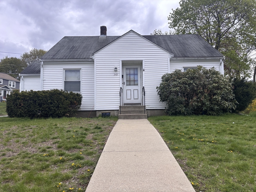 349 Oak St, Clinton, MA Photo #1