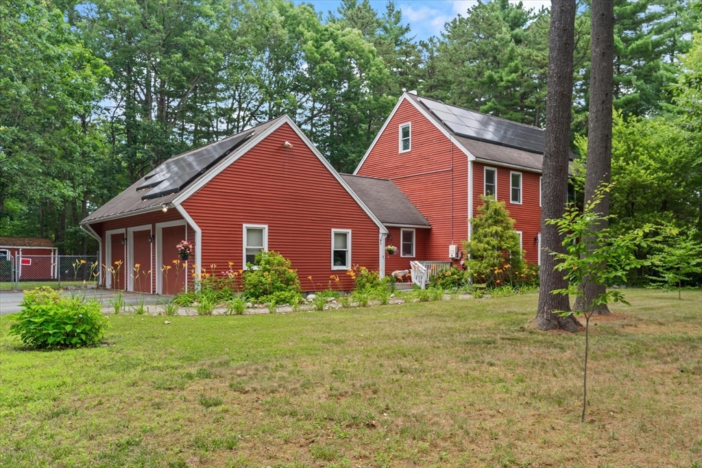 12 Easter Brook Rd
