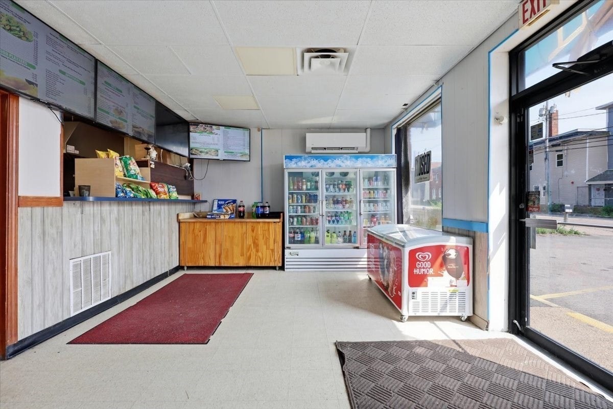 1064 Main