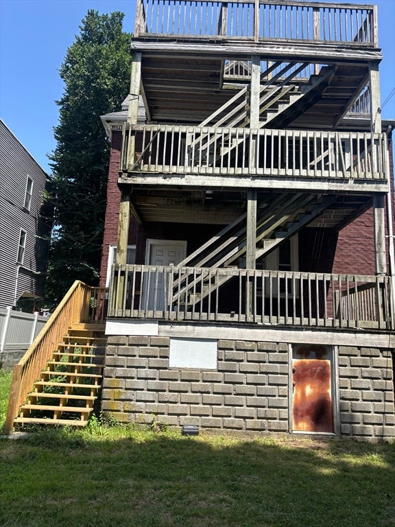 31 Lawrence Ave