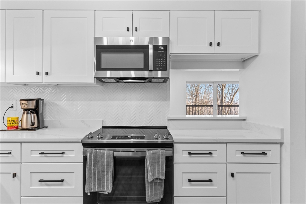 3 Summit Drive 16