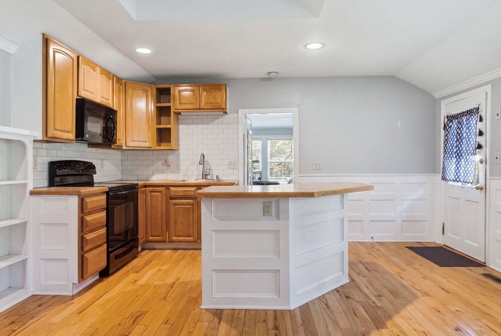 1433 Massachusetts Ave #A, Lexington, MA, 1433 Massachusetts Ave #A, Lexington, MA Photo #9