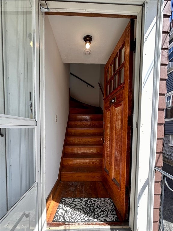 11 Sterling St #2, Somerville, MA, 11 Sterling St #2, Somerville, MA Photo #2
