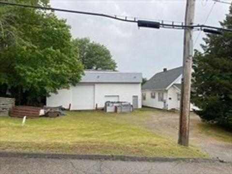 28 Appleton Rd Auburn MA 01501