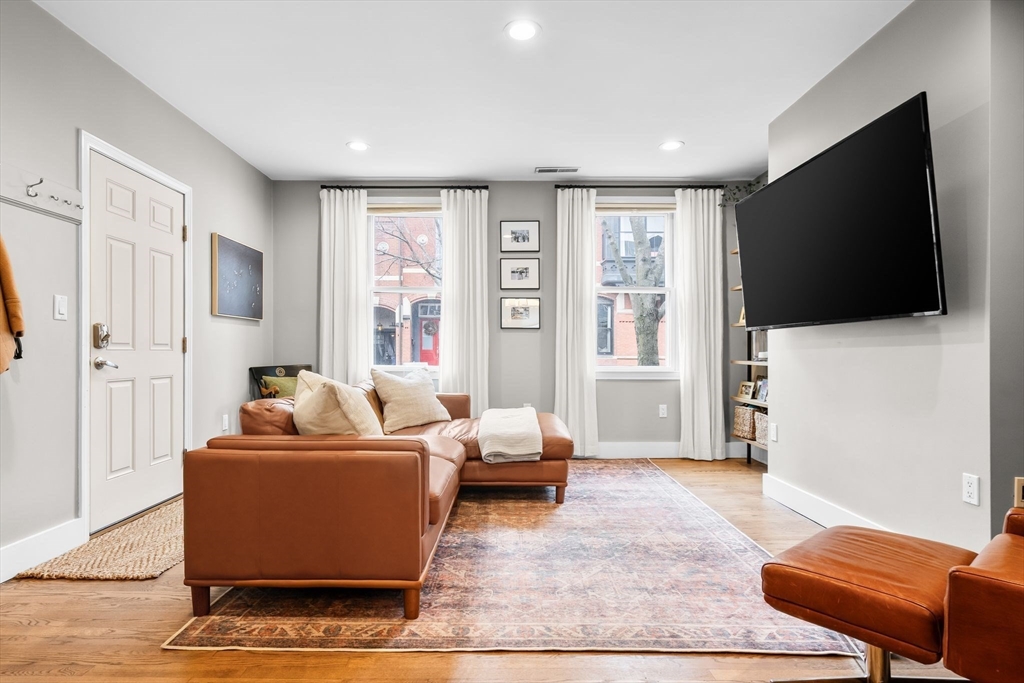 121 F St 1