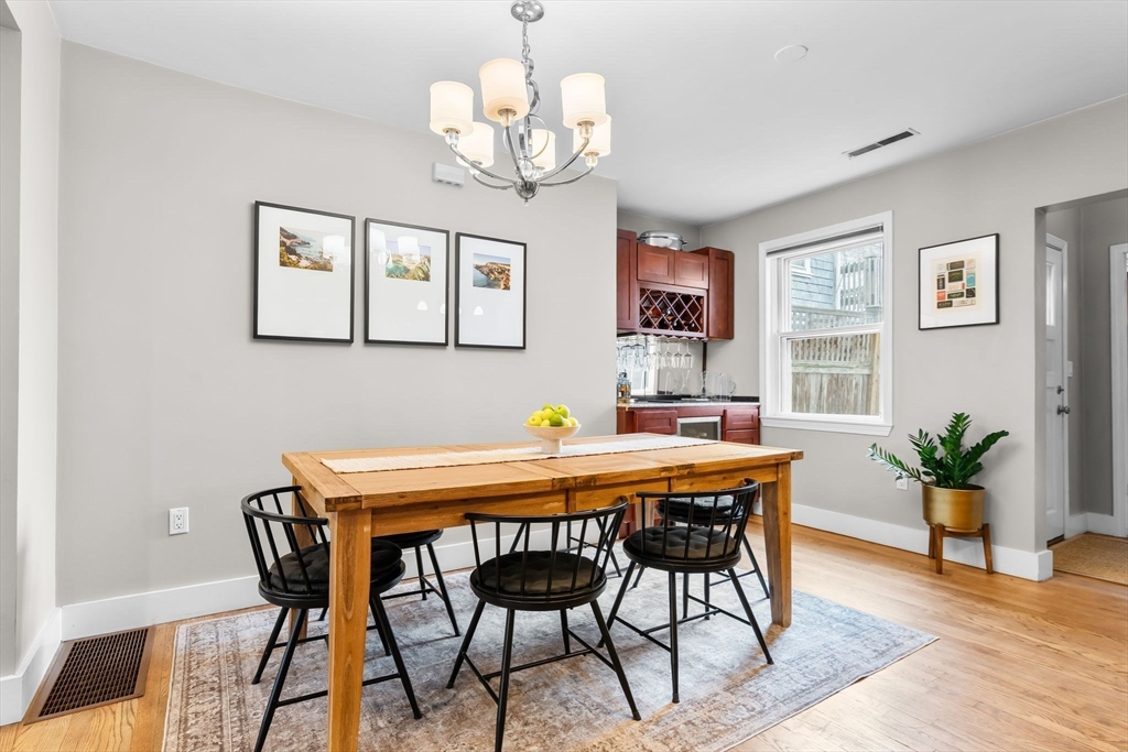 121 F St 1
