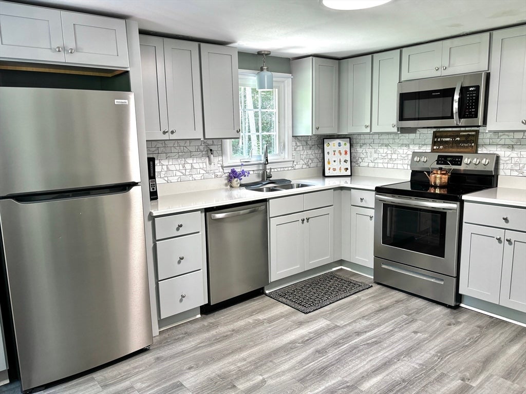 440 Plymouth St, Pembroke, MA, 440 Plymouth St, Pembroke, MA Photo #4